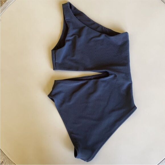 NWT Anthropologie Beach Riot Celine Cut-Out One-Piece Swimsuit Black L - Picture 5 of 9